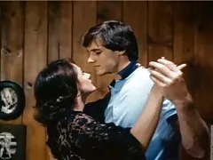 Ricky Spaanish calme la mère d'un ami voyeur francais amateur avec son pénis !