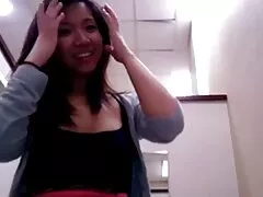 Naughty America: la brune aux gros seins Alyx Star baise son patron pour obtenir film x français amateurs cette promotion sur PornHD